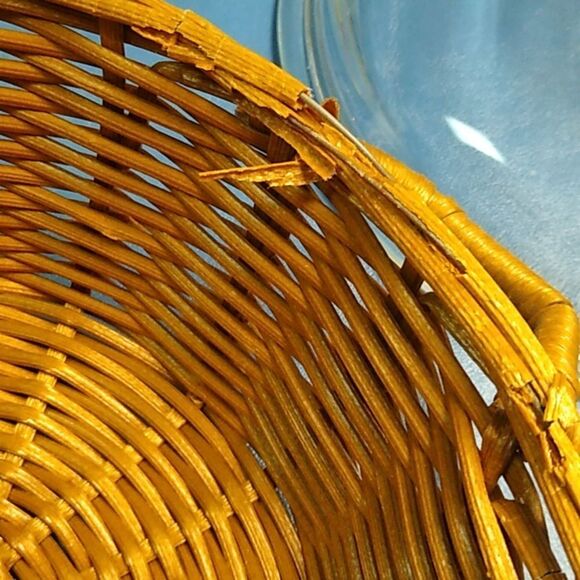 Glasbake 2 Quart Casserole Dish/Lid with Wicker Basket - Picture 8 of 8